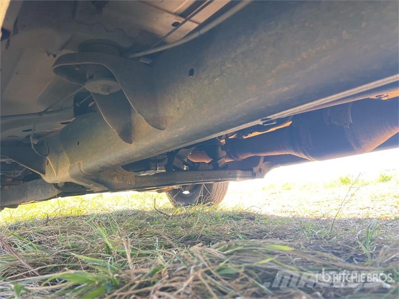 Dodge Ram 3500 4x2 Crew Cab Utility Truck Furgonetas caja abierta