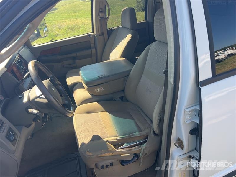 Dodge Ram 3500 4x2 Crew Cab Utility Truck Furgonetas caja abierta