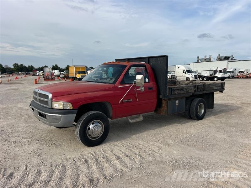 Dodge Ram 3500 4x2 Flatbed Truck Camiones plataforma