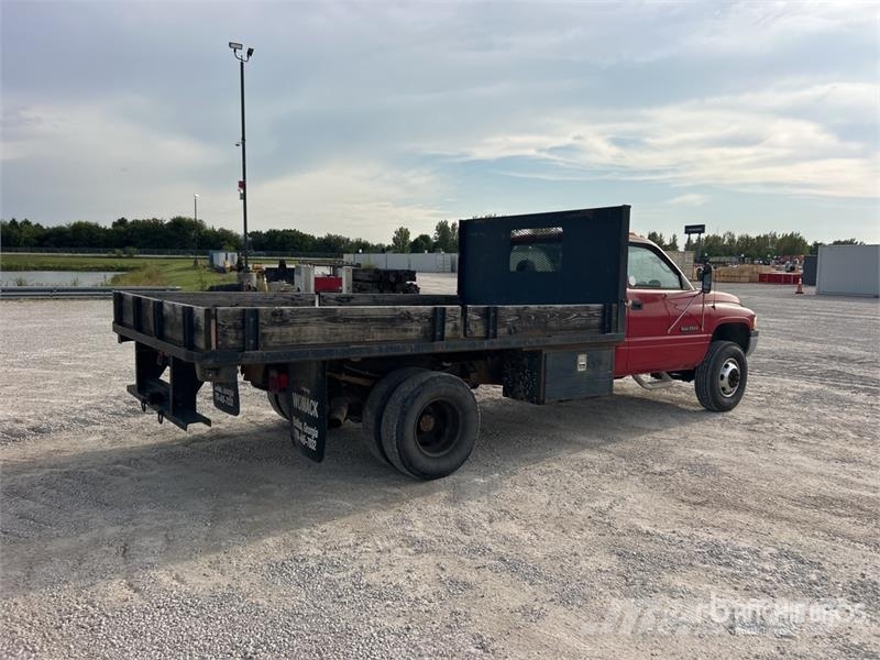 Dodge Ram 3500 4x2 Flatbed Truck Camiones plataforma