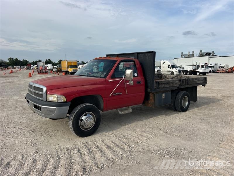 Dodge Ram 3500 4x2 Flatbed Truck Camiones plataforma