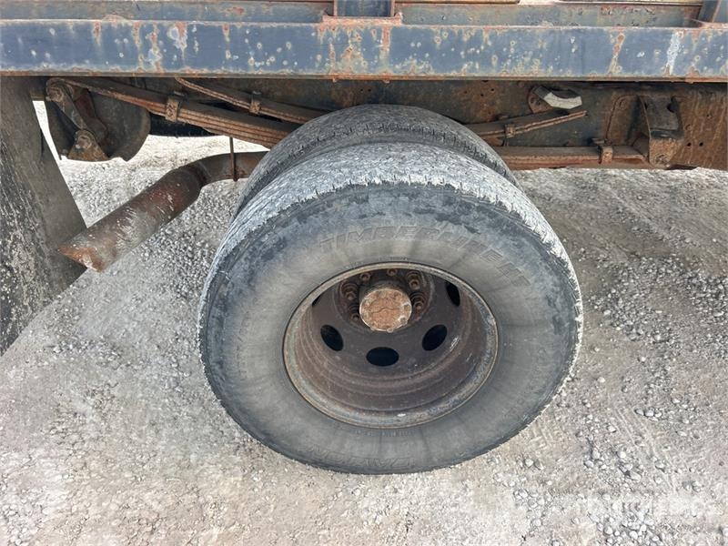 Dodge Ram 3500 4x2 Flatbed Truck Camiones plataforma