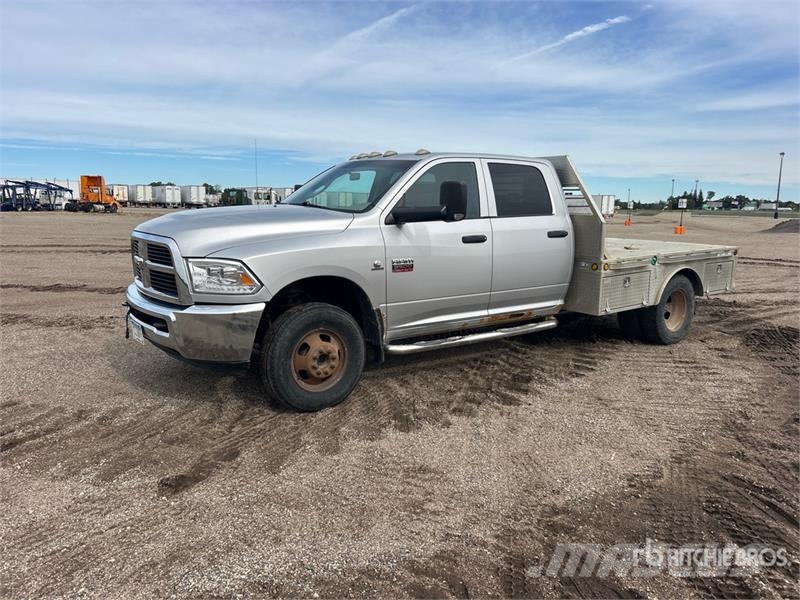Dodge Ram 3500 4x4 Crew Cab Flatbed Truck Flatbed/Dropside trucks