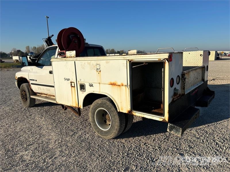 Dodge Ram 3500 SLT 4x4 Utility Truck Madelkaubikud