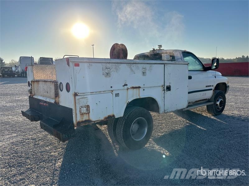 Dodge Ram 3500 SLT 4x4 Utility Truck Madelkaubikud