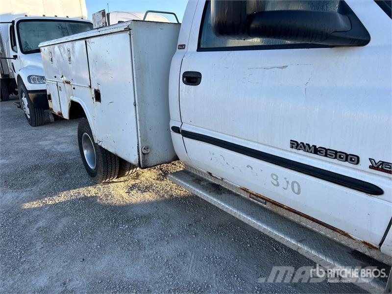 Dodge Ram 3500 SLT 4x4 Utility Truck Pickup/Pritschenwagen