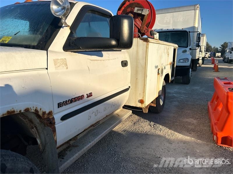 Dodge Ram 3500 SLT 4x4 Utility Truck Pickup/Pritschenwagen