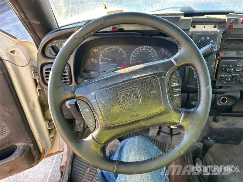 Dodge Ram 3500 SLT 4x4 Utility Truck Pickup/Pritschenwagen