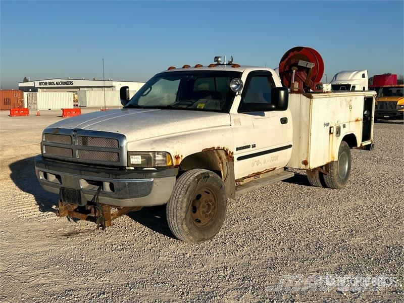 Dodge Ram 3500 SLT 4x4 Utility Truck Madelkaubikud