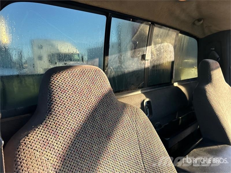 Dodge Ram 3500 SLT 4x4 Utility Truck Pickup/Pritschenwagen