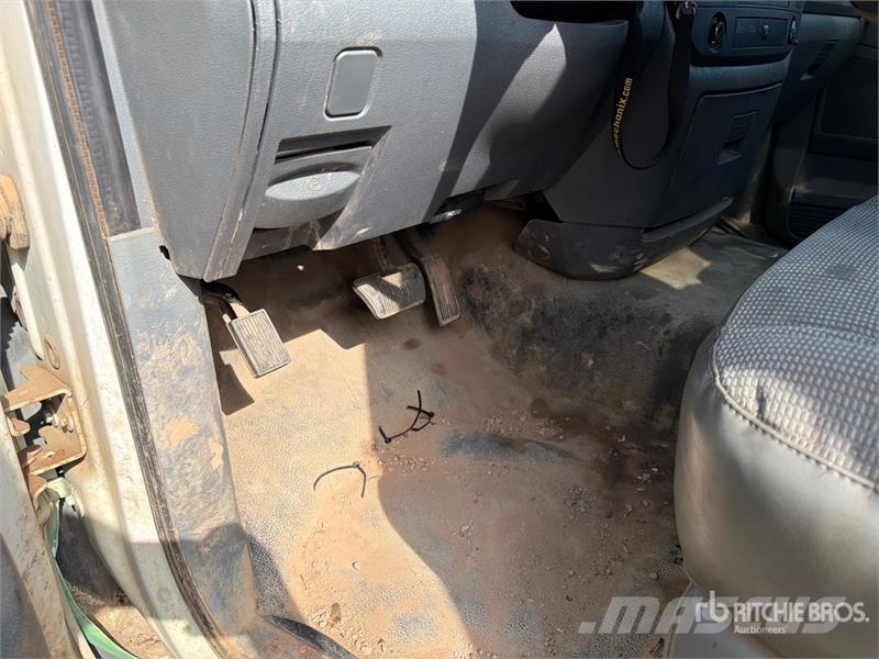 Dodge Ram 4500 Cabines e interior