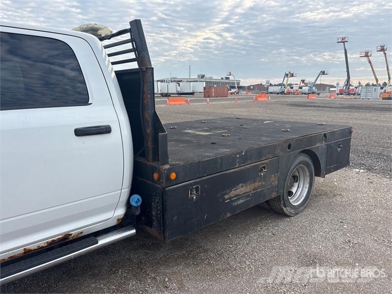 Dodge Ram 5500 Flatbed / Dropside trucks