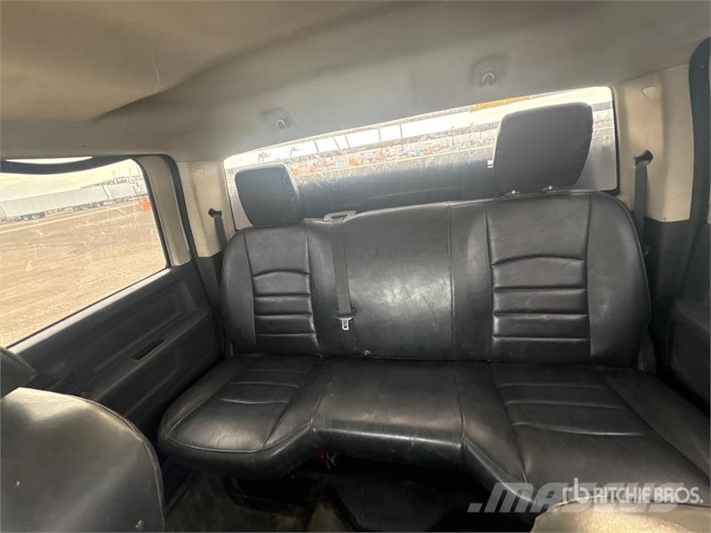 Dodge Ram 5500 Flatbed / Dropside trucks