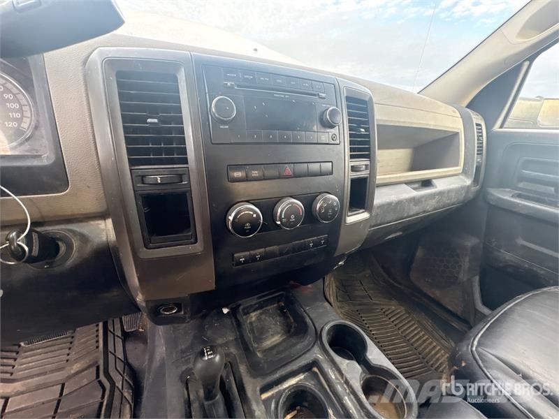 Dodge Ram 5500 Flatbed / Dropside trucks