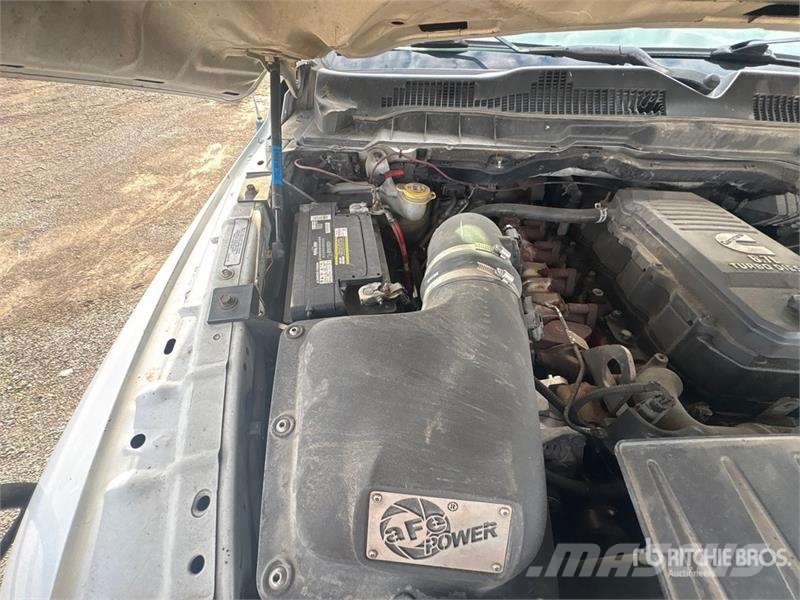 Dodge Ram 5500 Flatbed / Dropside trucks