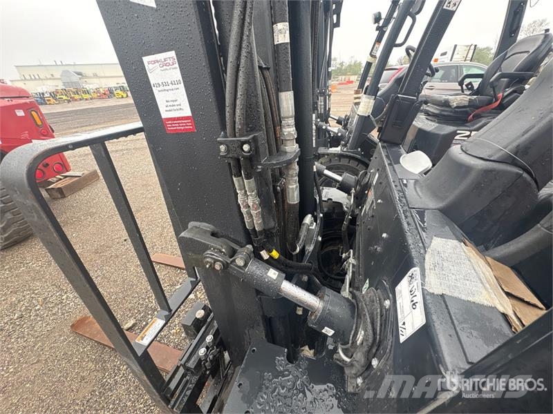 Doosan 4600 lb Cushion Tire Forklift Autokrāvēji - citi