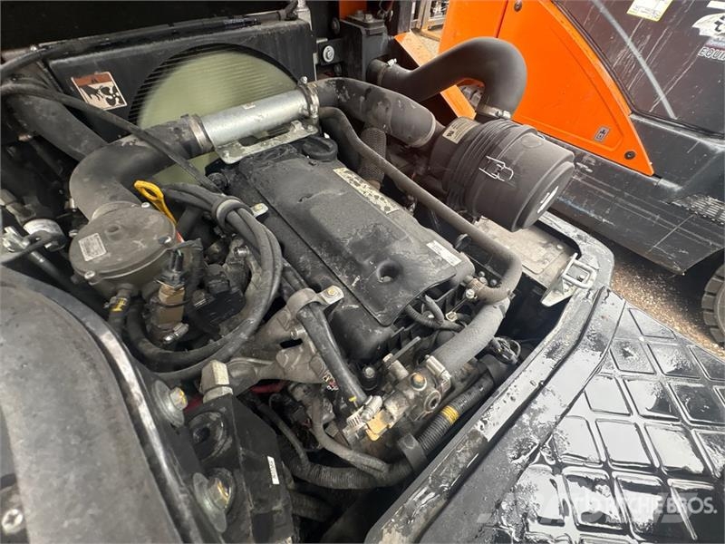 Doosan 4600 lb Cushion Tire Forklift Autokrāvēji - citi
