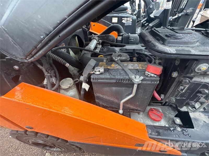 Doosan 4600 lb Cushion Tire Forklift Autokrāvēji - citi