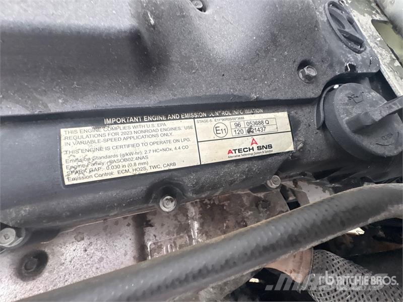 Doosan 4600 lb Cushion Tire Forklift Autokrāvēji - citi