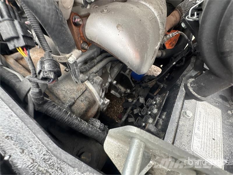 Doosan 4600 lb Forklift Autokrāvēji - citi