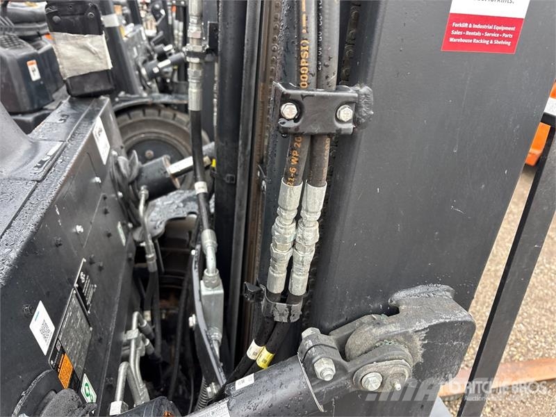 Doosan 4600 lb Pneumatic Tire Forklift Viličarji - drugo