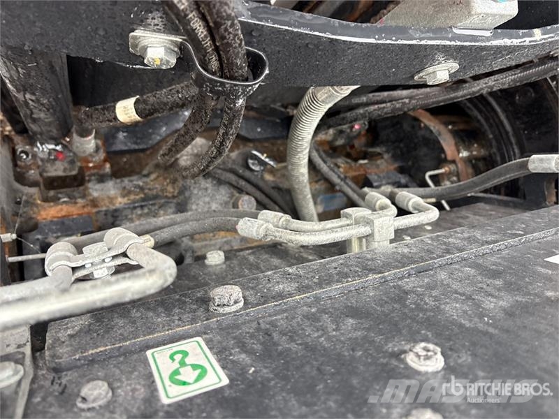 Doosan 4600 lb Pneumatic Tire Forklift Autokrāvēji - citi
