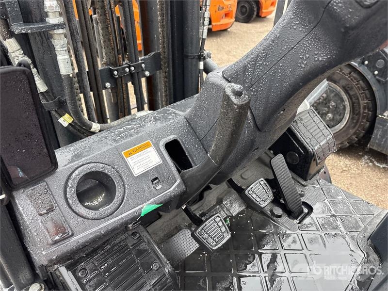 Doosan 4600 lb Pneumatic Tire Forklift Viličarji - drugo