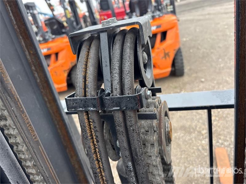 Doosan 4600 lb Pneumatic Tire Forklift Viličarji - drugo