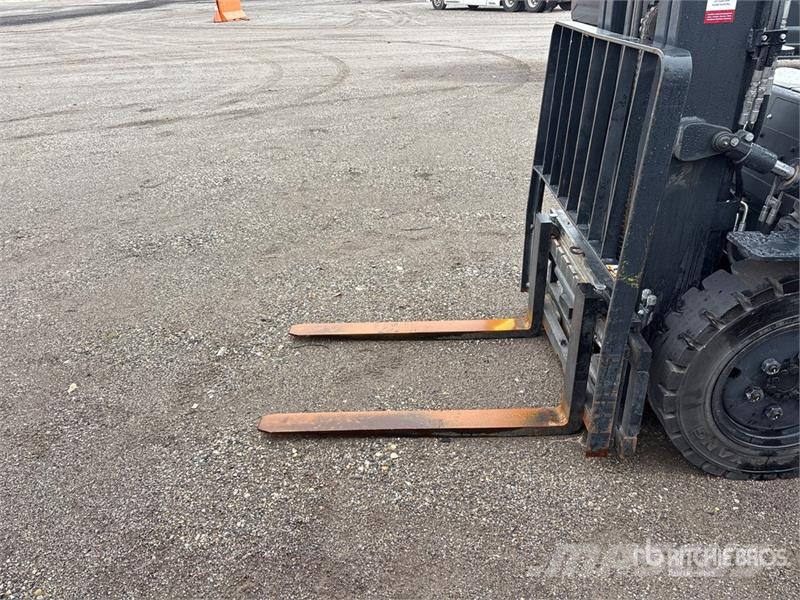 Doosan 4600 lb Pneumatic Tire Forklift Viličarji - drugo
