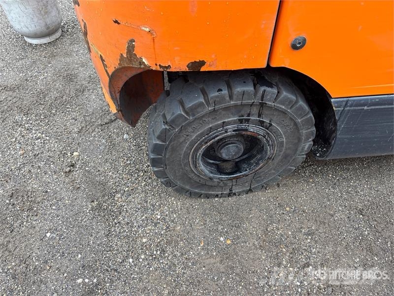 Doosan 4600 lb Pneumatic Tire Forklift Viličarji - drugo