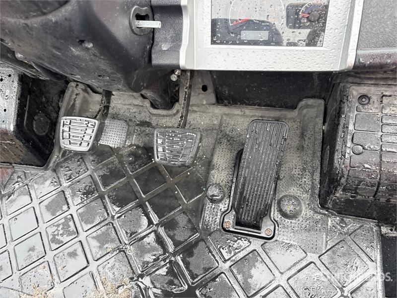 Doosan 4600 lb Pneumatic Tire Forklift Autokrāvēji - citi