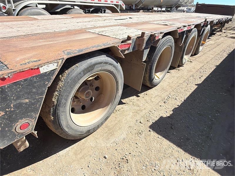 Doosan 53 ft Quad/A Step Deck Trailer Lavetit