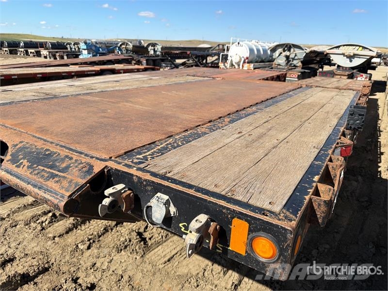 Doosan 53 ft Quad/A Step Deck Trailer Lavetit