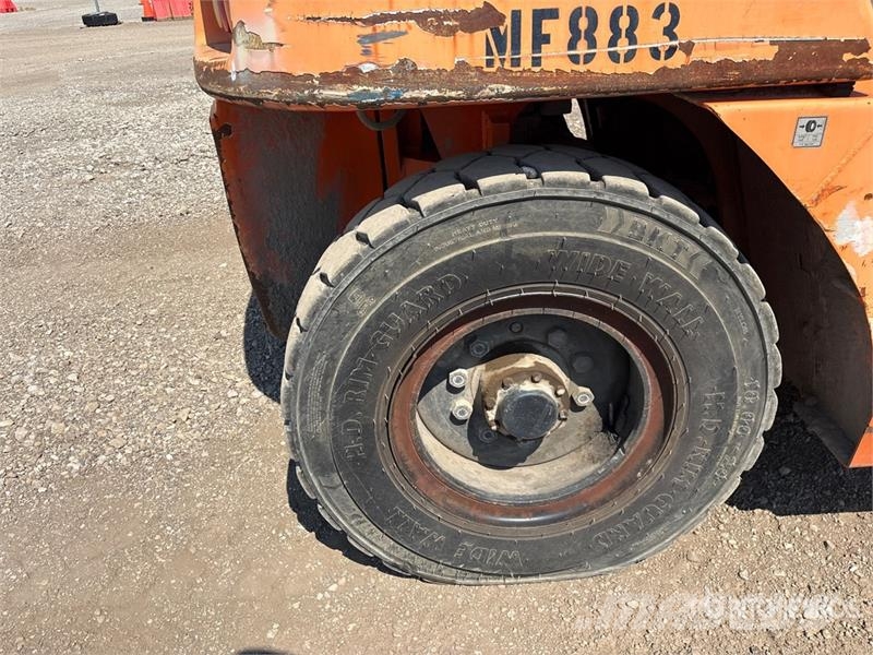Doosan D110 Pneumatic Tire Forklift Περονοφόρα ανυψωτικά κλαρκ - άλλα