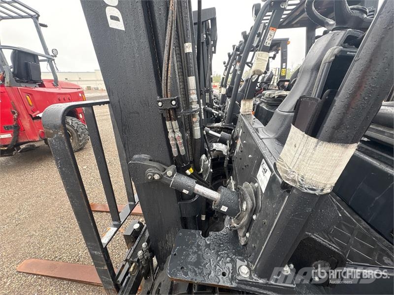 Doosan G25E-7 4600 lb Forklift Другие складские механизмы