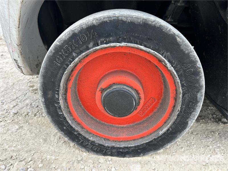 Doosan GC25S-9 4600 lb Cushion Tire Forklift Kahveltõstukid - muud