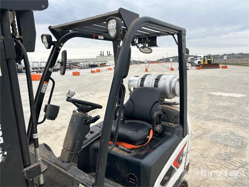 Doosan GC25S-9 4600 lb Cushion Tire Forklift Kahveltõstukid - muud