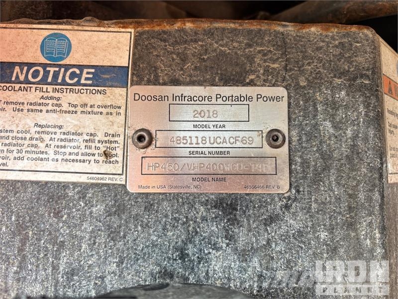 Doosan Infracore HP450/VHP400WCU-T4F 450 cfm Mobile Air C Kompresorji