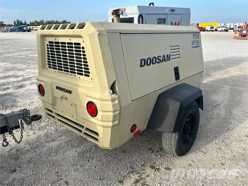 Doosan P250/HP185 Mobile Air Compressor Kompressorit