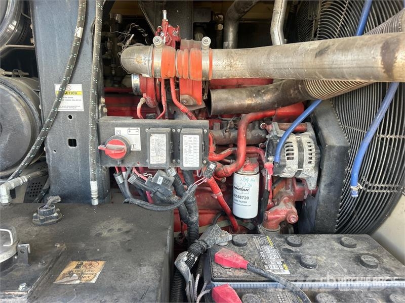 Doosan XP825HP750 Mobile Air Compressor (Inoperable) Kompresori
