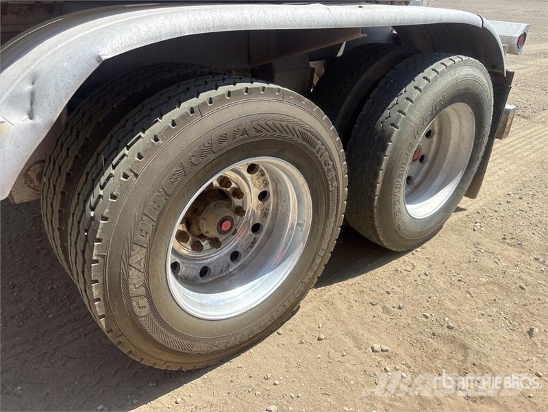Dragon 407 7400 gal Quad/A Pup Tanker Trailer Прицепы-цистерны