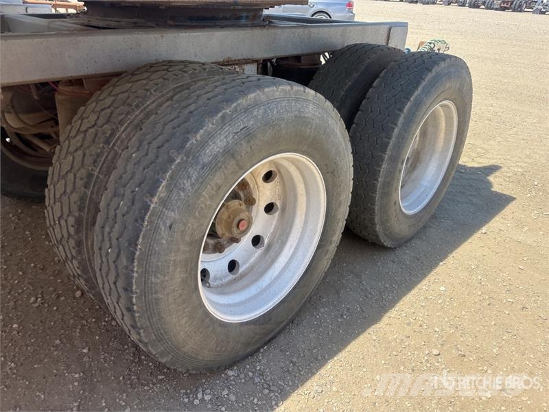 Dragon 407 7400 gal Quad/A Pup Tanker Trailer Прицепы-цистерны