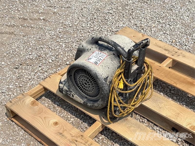 Dri-Eaz Velo Pro (F504) Electric Carpet Blower Other components