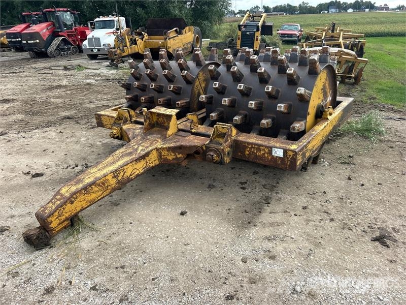 Dual Drum Pull Behind Compactor Cilindri compactori tractabili cu vibratii