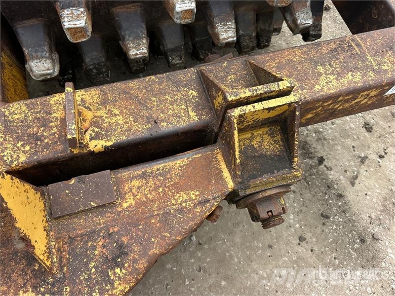 Dual Drum Pull Behind Compactor Cilindri compactori tractabili cu vibratii