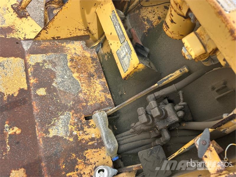 Dynapac CA-15PD Padfoot Drum Compactor (Inoperable) Vienvalča grunts veltņi