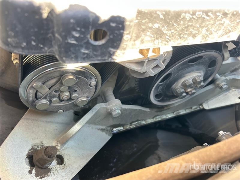 Dynapac CA2500D Smooth Drum Compactor 振動ローラ