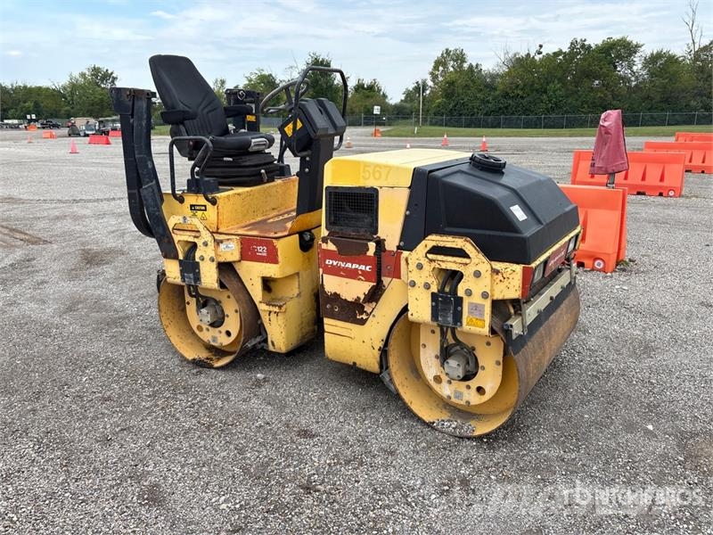 Dynapac CC122 Double Drum Roller Dvojni valjarji