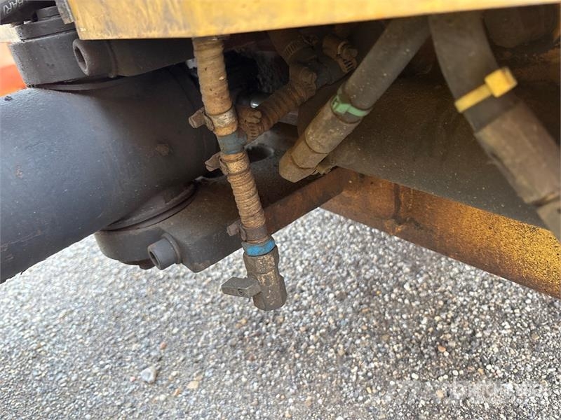 Dynapac CC122 Double Drum Roller Dvojni valjarji