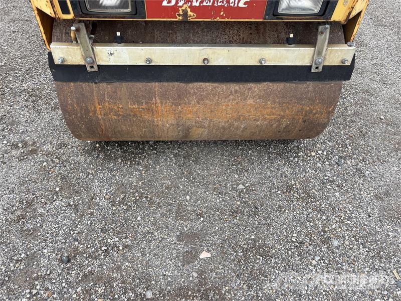 Dynapac CC122 Double Drum Roller Dvojni valjarji